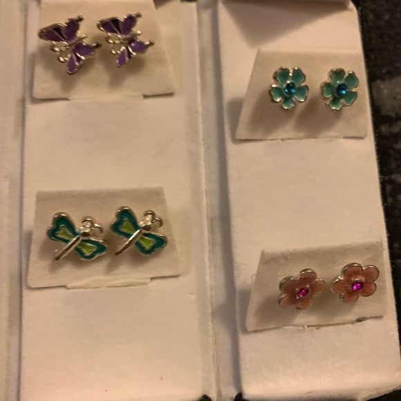 At Studio by Majestic “Botanical” - Picture 12 of 13